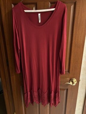 Monoreno Wine Lace Hem Dress, Size Large